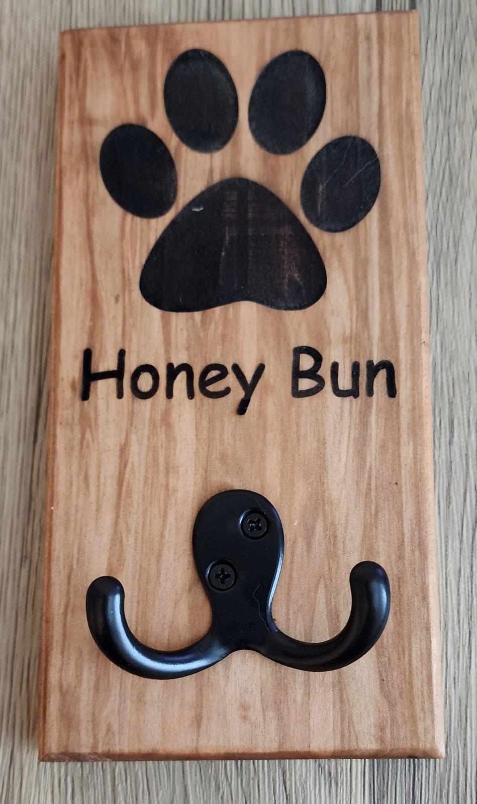 Cherry Wall Mount Dog Paw Leash Holder